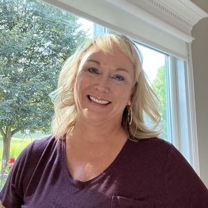 Meet your Posher, Lisa